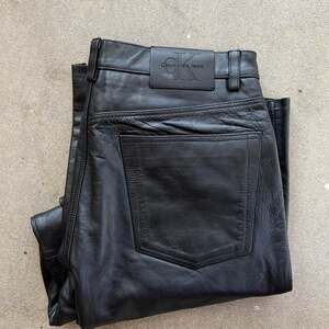 Deadstock Calvin Klein Jeans 34x31 Black Leather Motorcycle Pants Straight Fit
